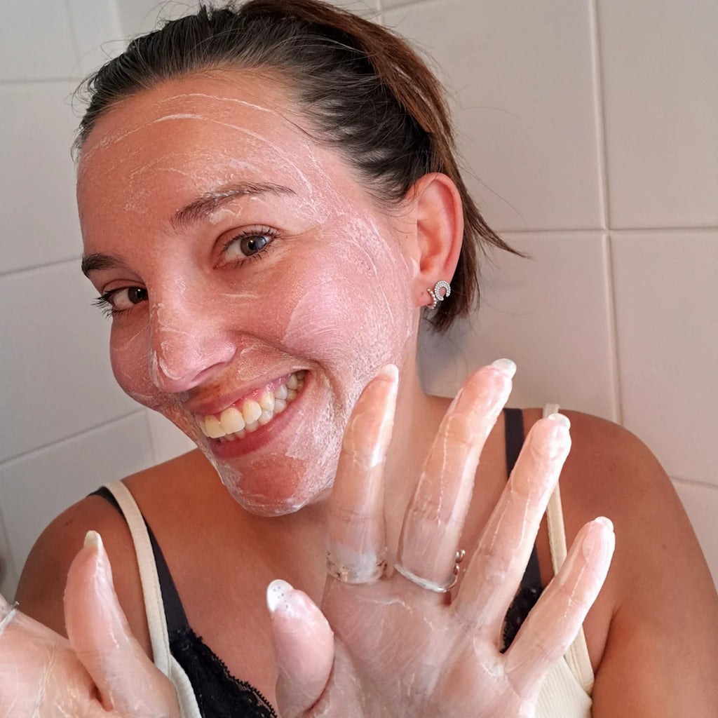 Savon pinede à la bave d'escargot bio - doux & apaisant - 100gr -  Mademoiselle Agathe